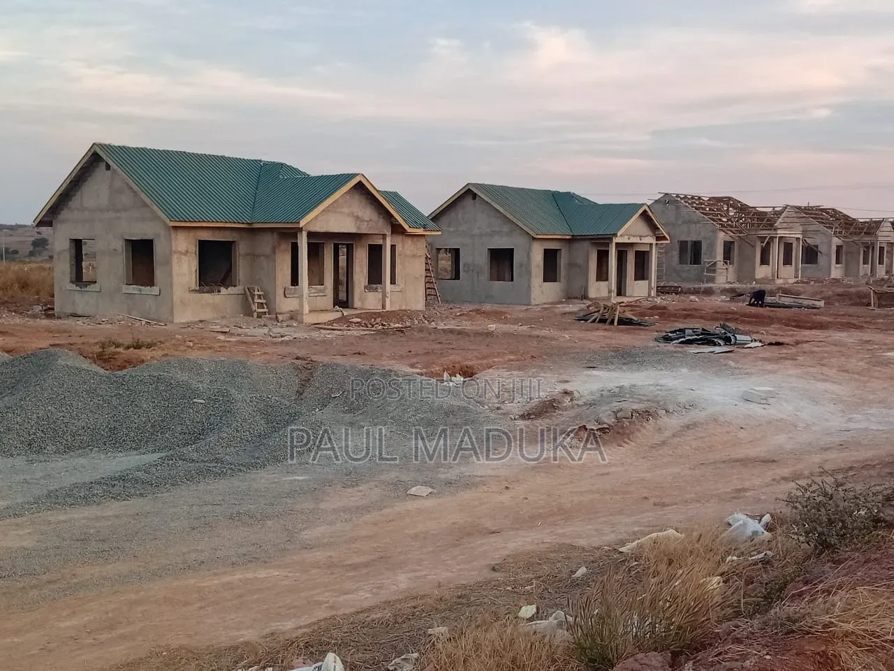 Karibu Kwa Huduma Za Ujenzi ,Land Scaping ,Upakaji Langi