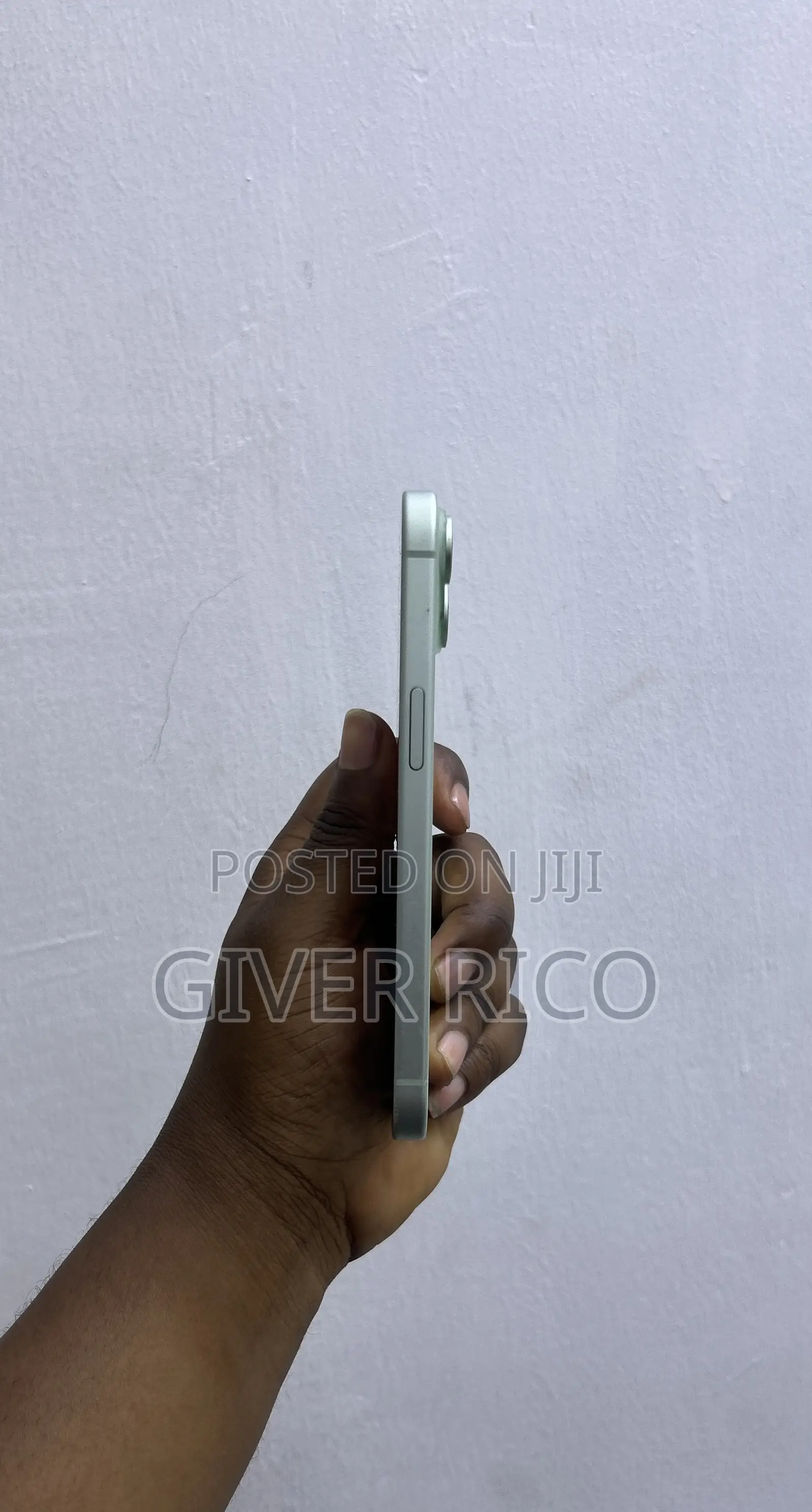 Apple iPhone 15 128 GB Green