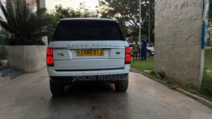 Land Rover Range Rover Vogue 2019 White