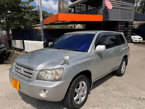 Toyota Kluger 2005