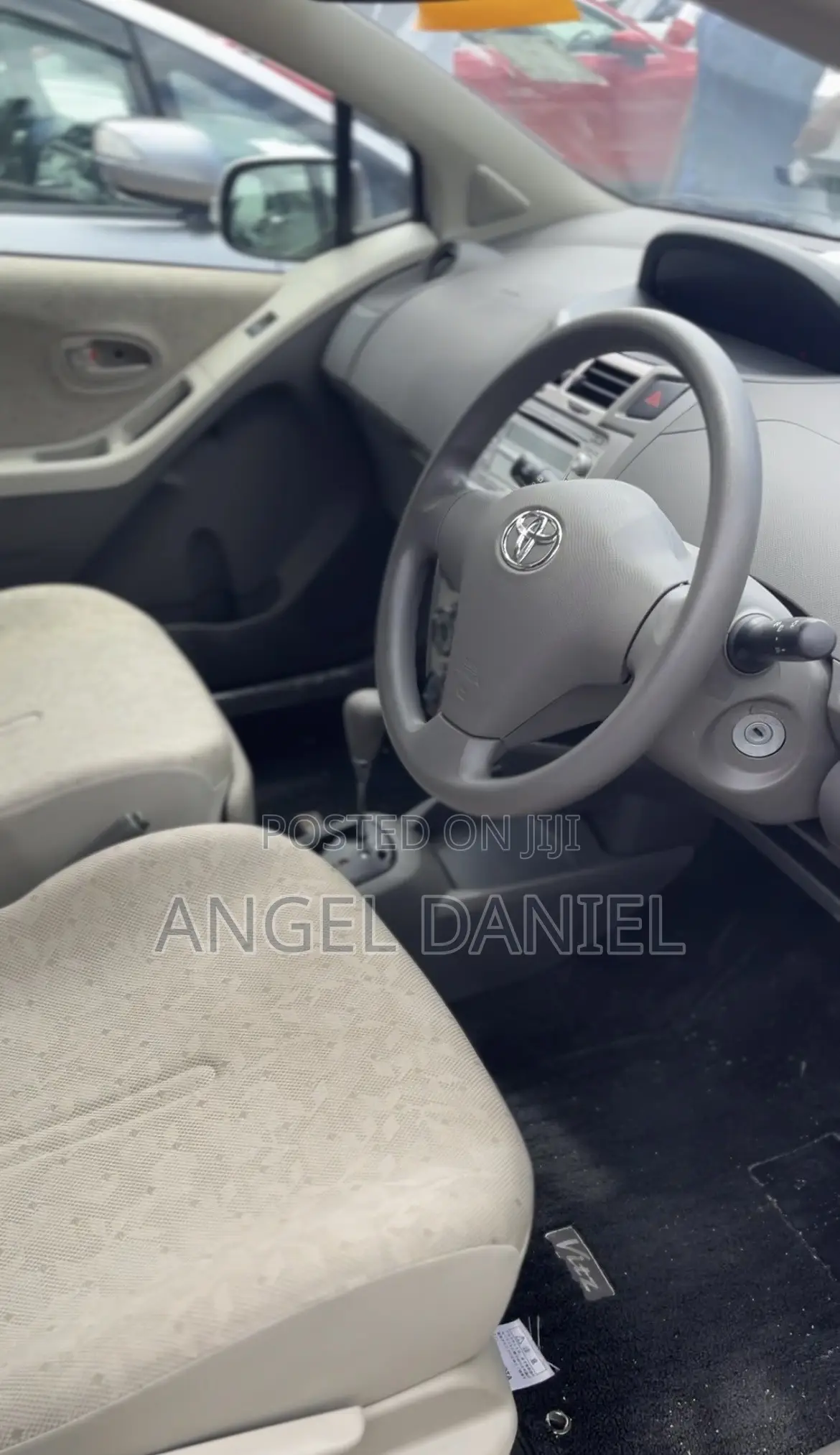 Toyota Vitz 1.0 FWD 3dr 2009 Gray