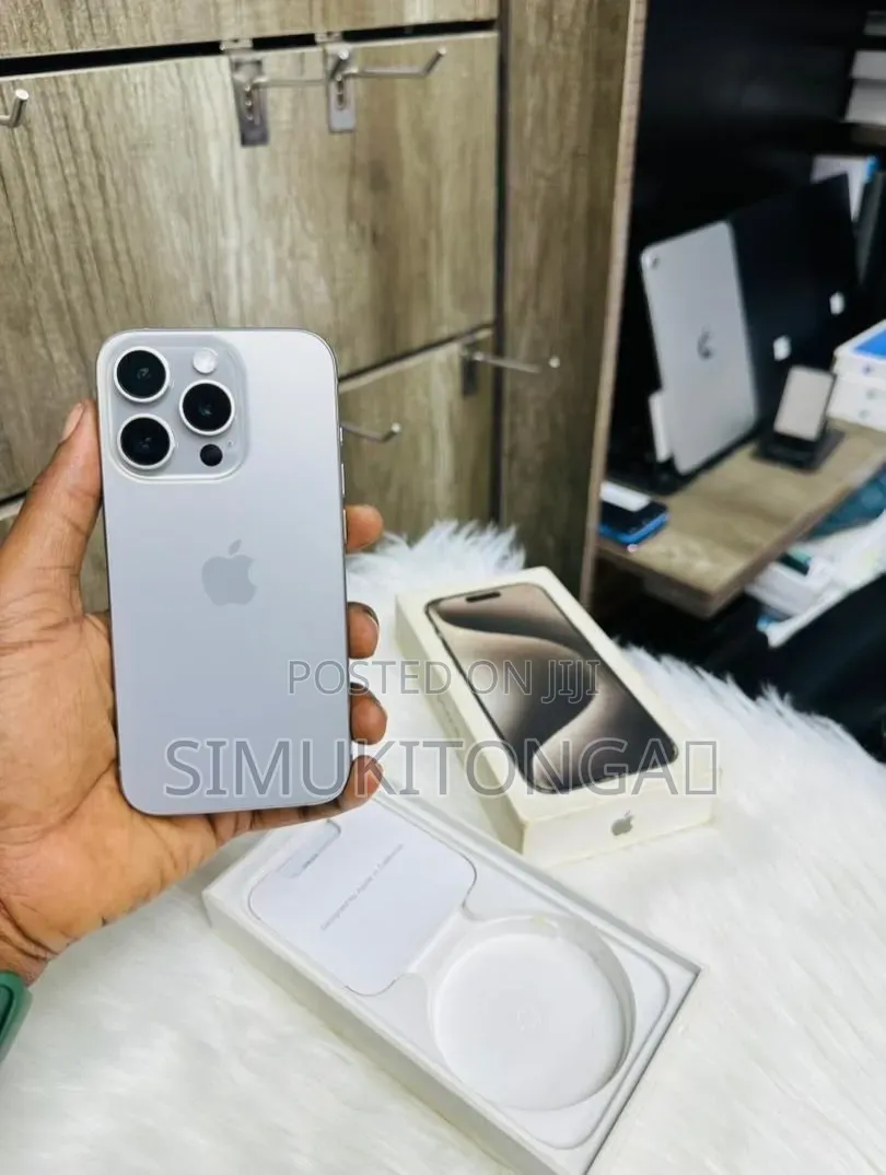 New Apple iPhone 15 Pro 256 GB Gray