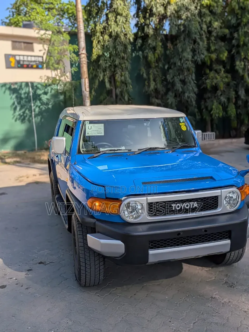 Toyota FJ Cruiser 4x4 Automatic 2011 Blue