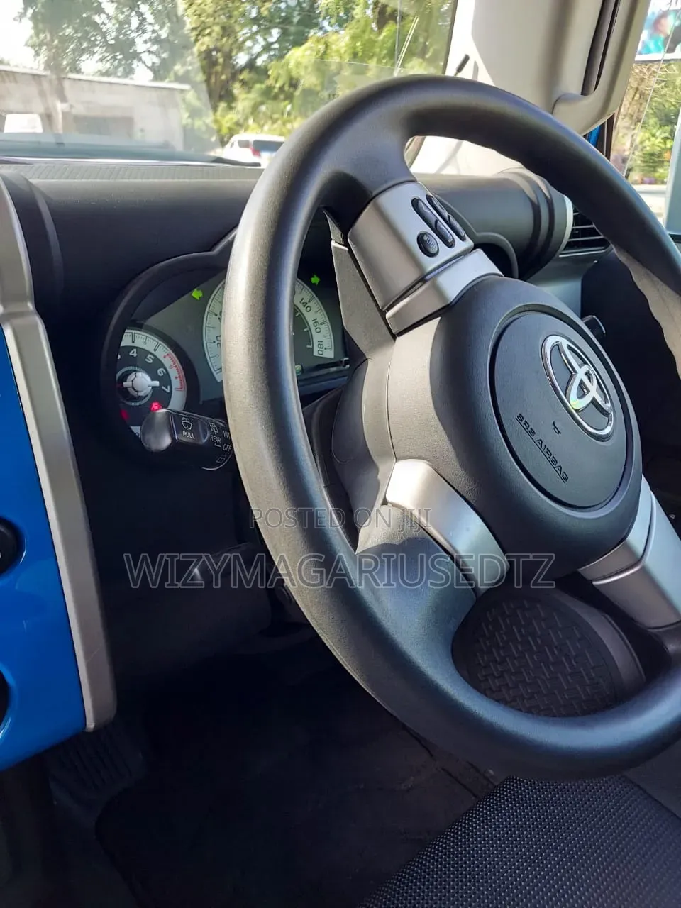 Toyota FJ Cruiser 4x4 Automatic 2011 Blue