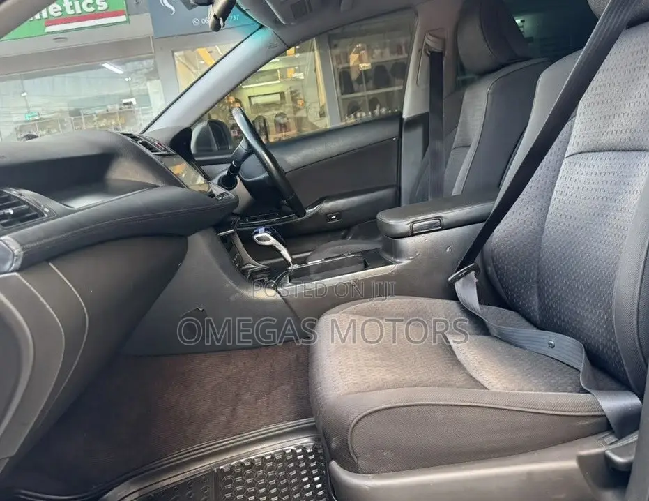 Toyota Crown 2009 Silver