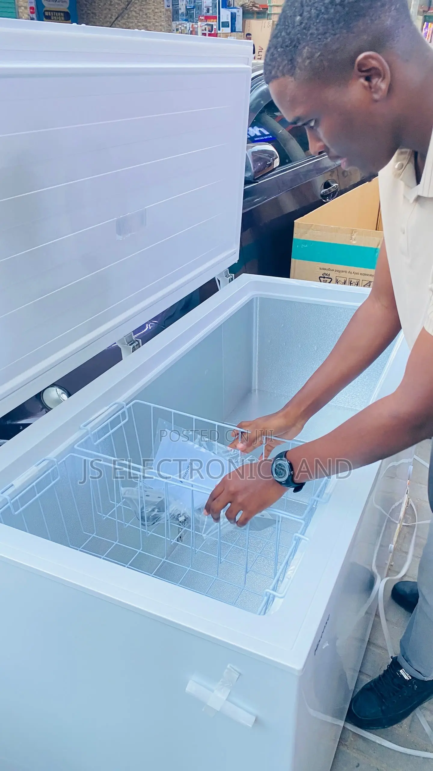 Hisense Freezer 420 Liter Single Door Big Space