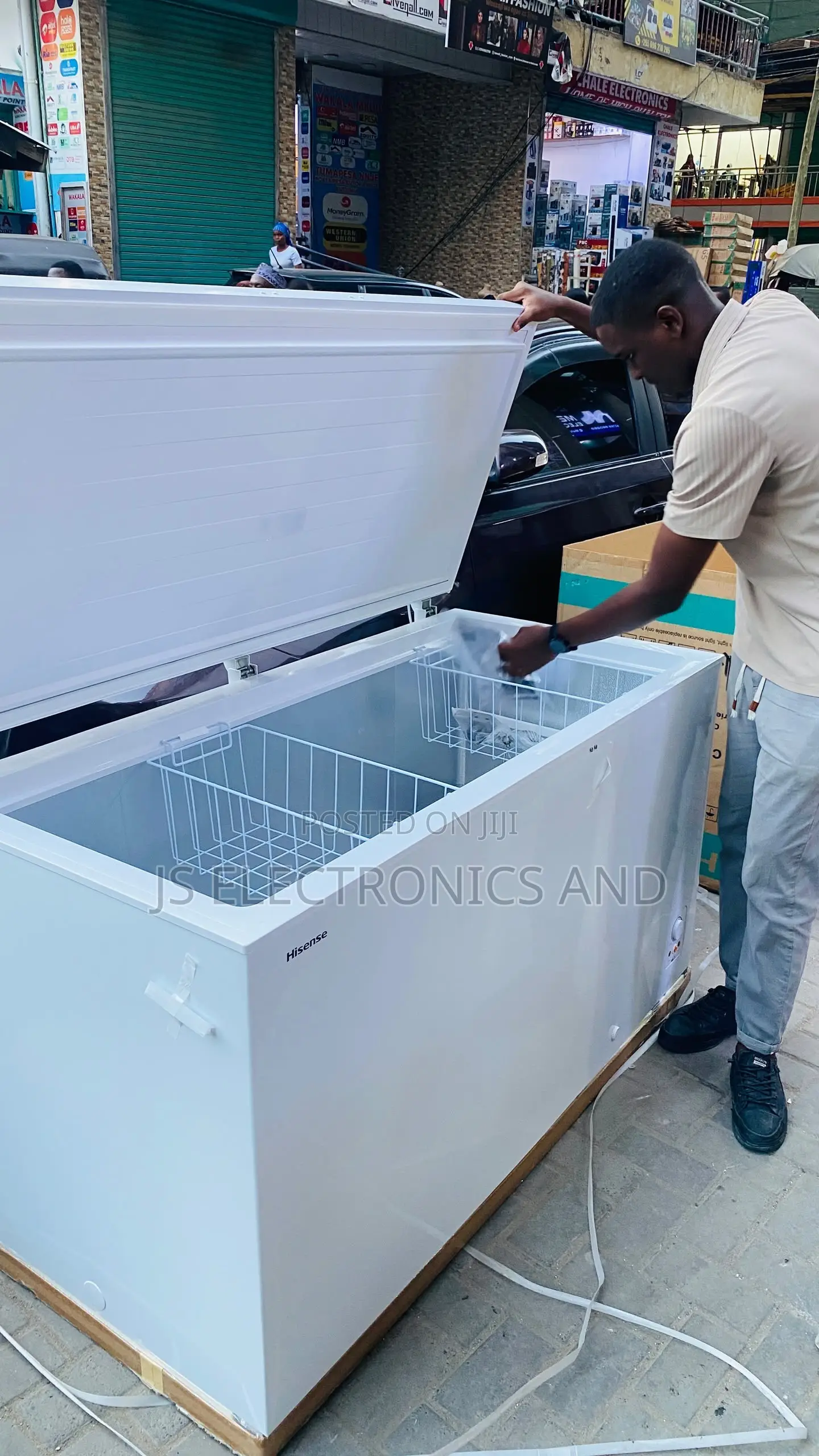 Hisense Freezer 420 Liter Single Door Big Space