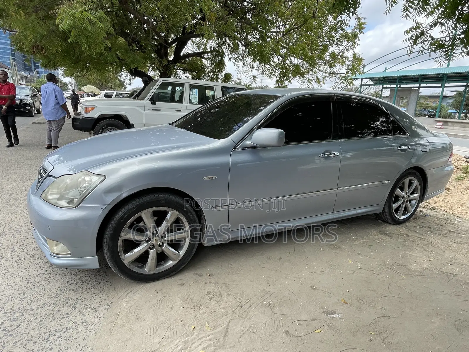 Toyota Crown Royale 2005 Blue