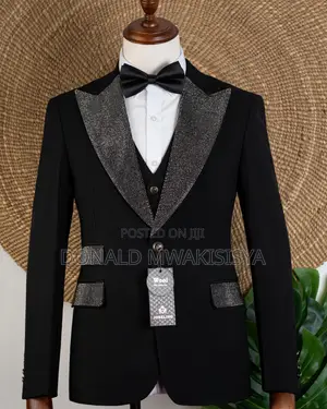 Black Stoned Lapel Tuxedo - Joselino