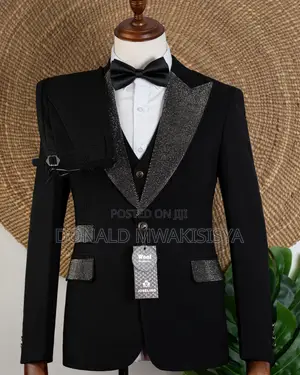 Black Stoned Lapel Tuxedo - Joselino