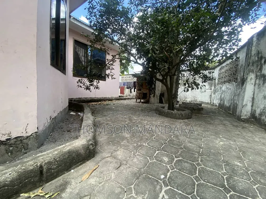 3bdrm House in Ukonga for sale