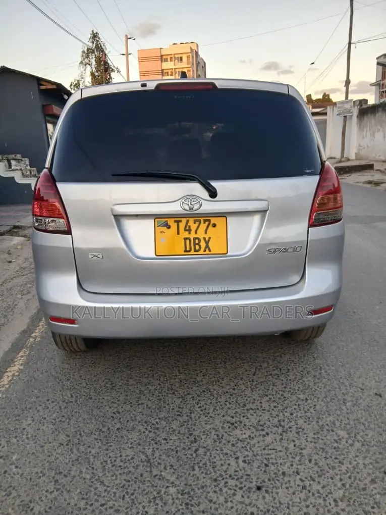 Toyota Corolla Spacio 2004 Silver