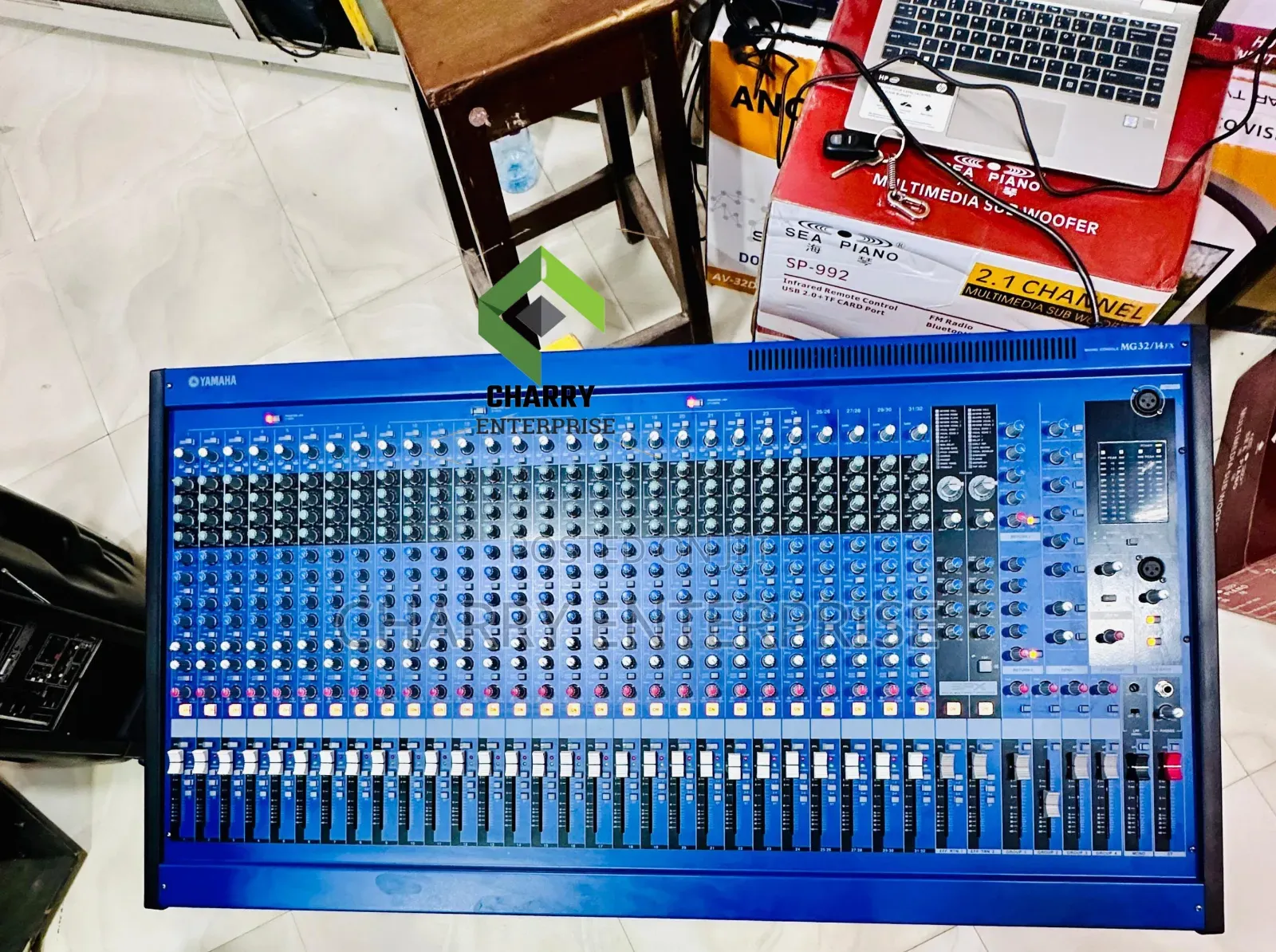 Yamaha Mg Series Analog Pre Mixer Kavu 32-Channel Mg32/14fx Powerful