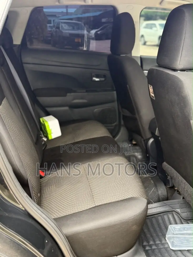 Mitsubishi RVR 2013 Black