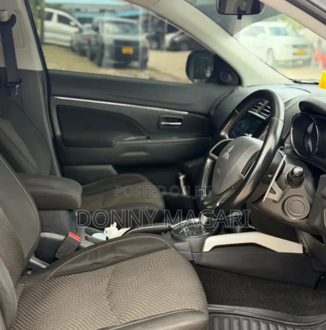 Mitsubishi RVR 2013 Black