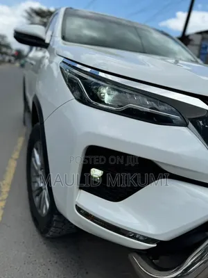 Toyota Fortuner 2024 White