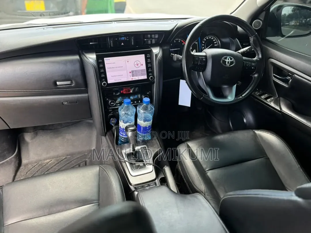 Toyota Fortuner 2024 White
