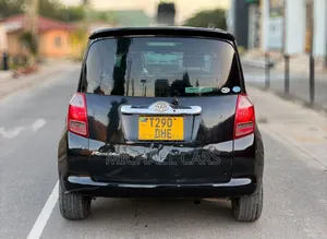 Toyota Ractis 1.5 AWD 2006 Black