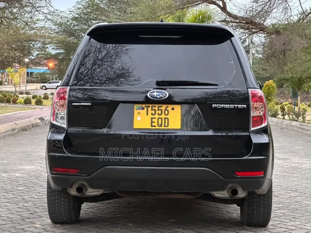 Subaru Forester 2010 Black