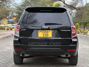 Subaru Forester 2010 Black
