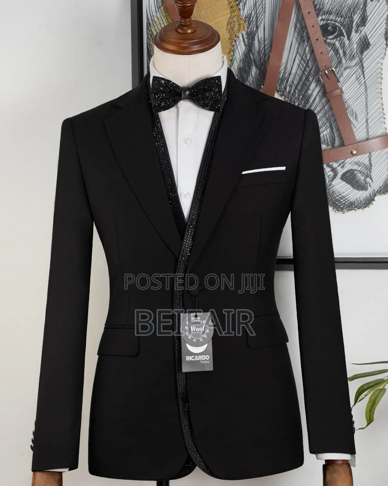 Suits Mpya Nyeusi Kali