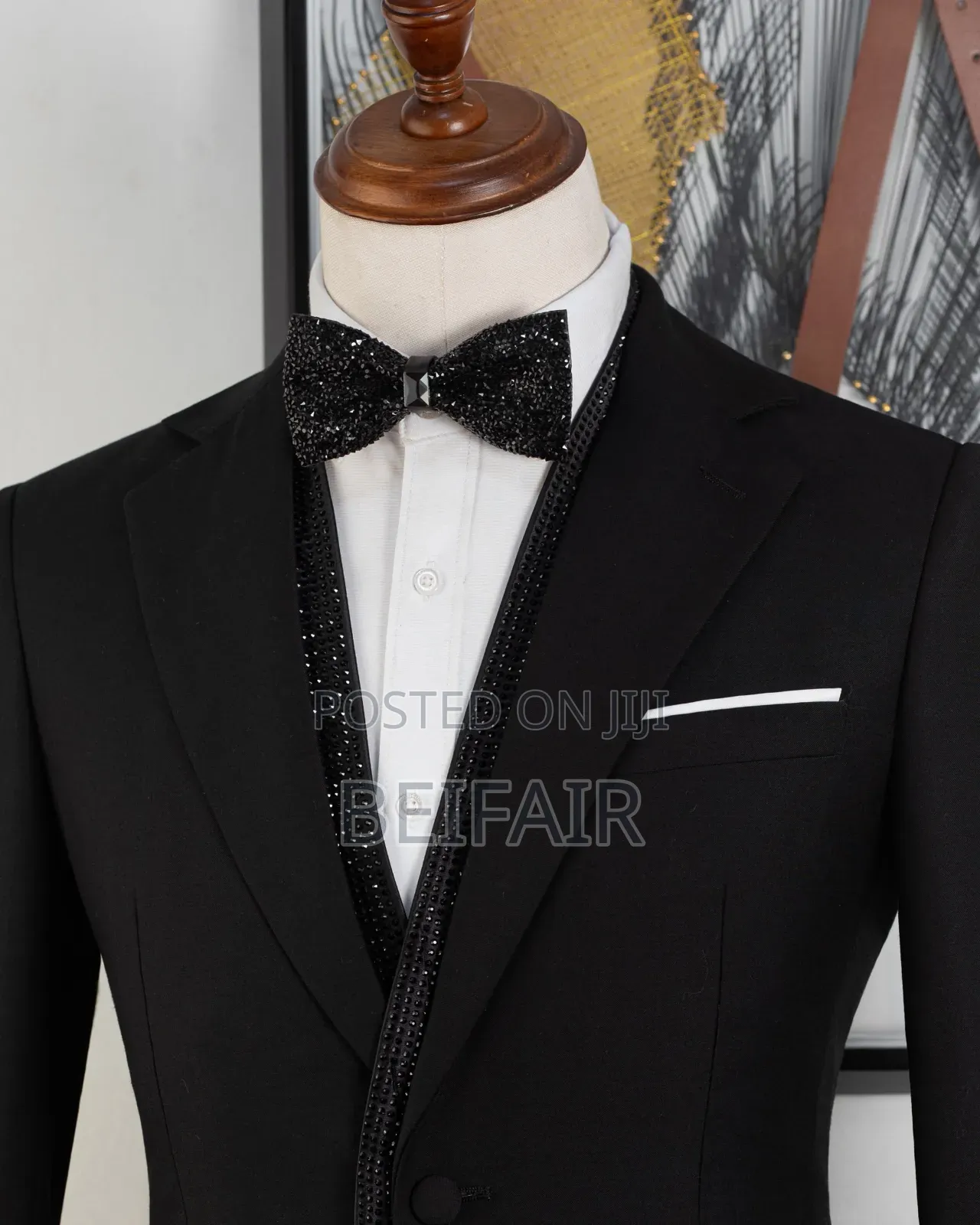 Suits Mpya Nyeusi Kali