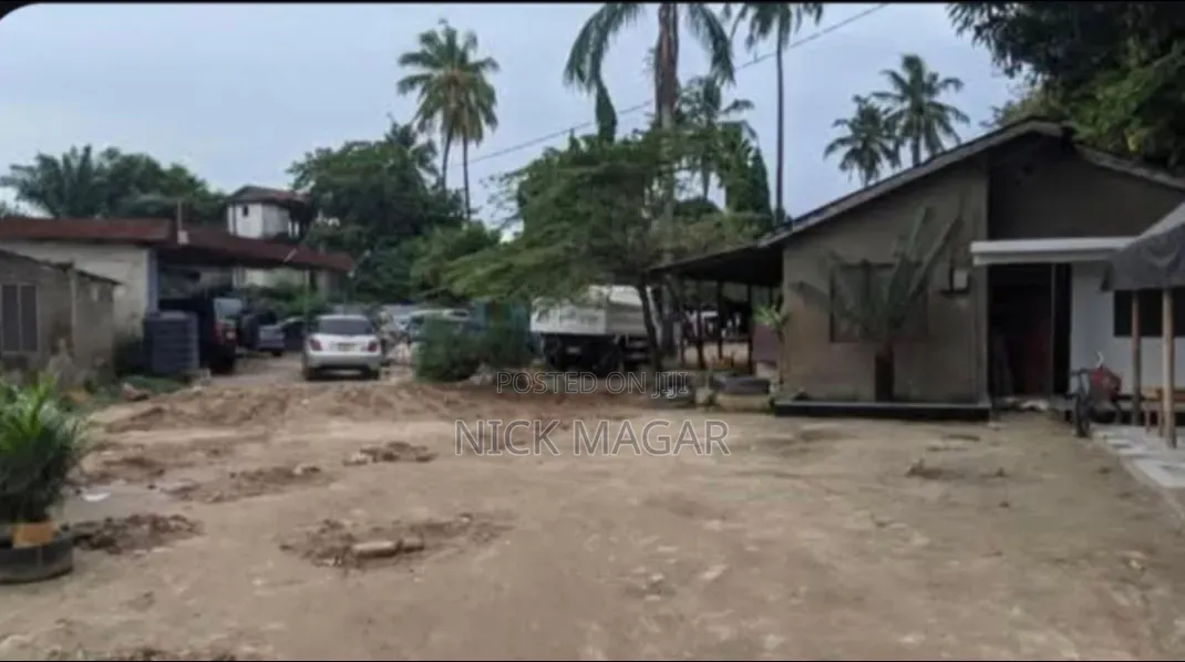 20bdrm Apartment in Mliman City Near, Kinondoni for sale