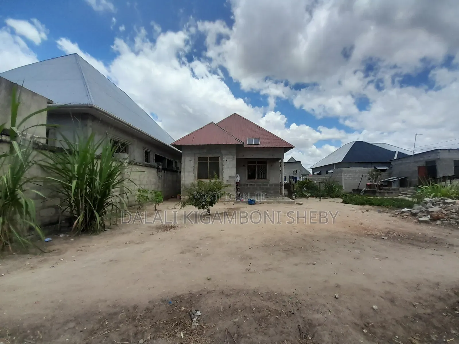 3bdrm House in Kigamboni Kibugumo for sale