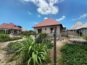 3bdrm House in Kigamboni Kibugumo for sale