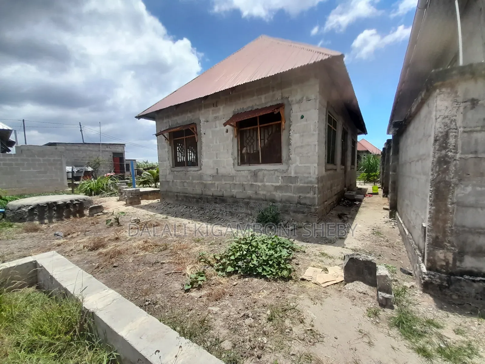 3bdrm House in Kigamboni Kibugumo for sale