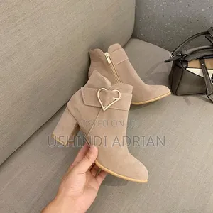 Premium Raba—signature Editionsize: 37 • 38 • 39 • 40 • 41 • 42