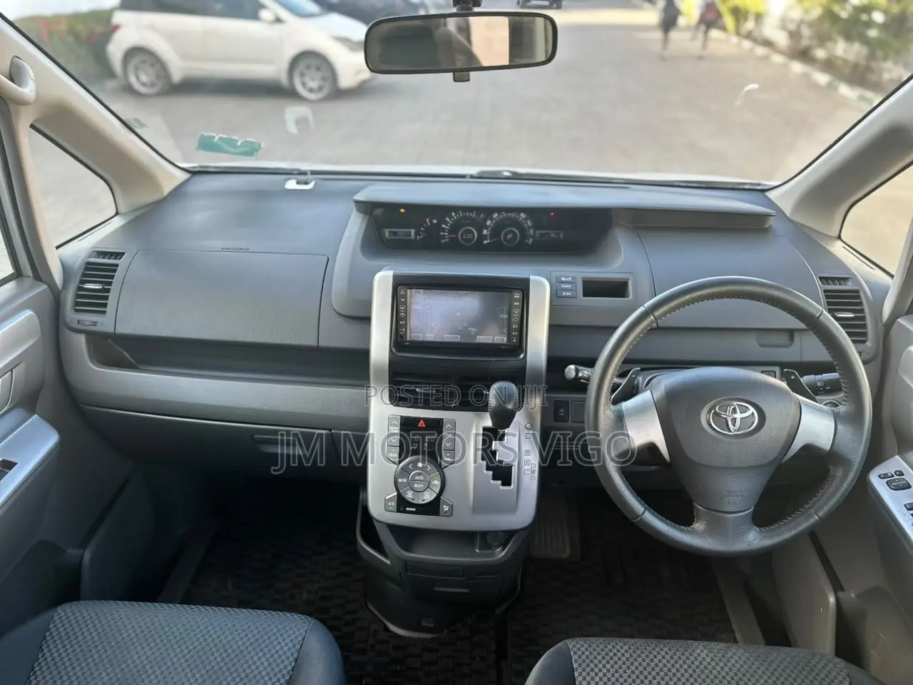 Toyota Noah 2008 Silver