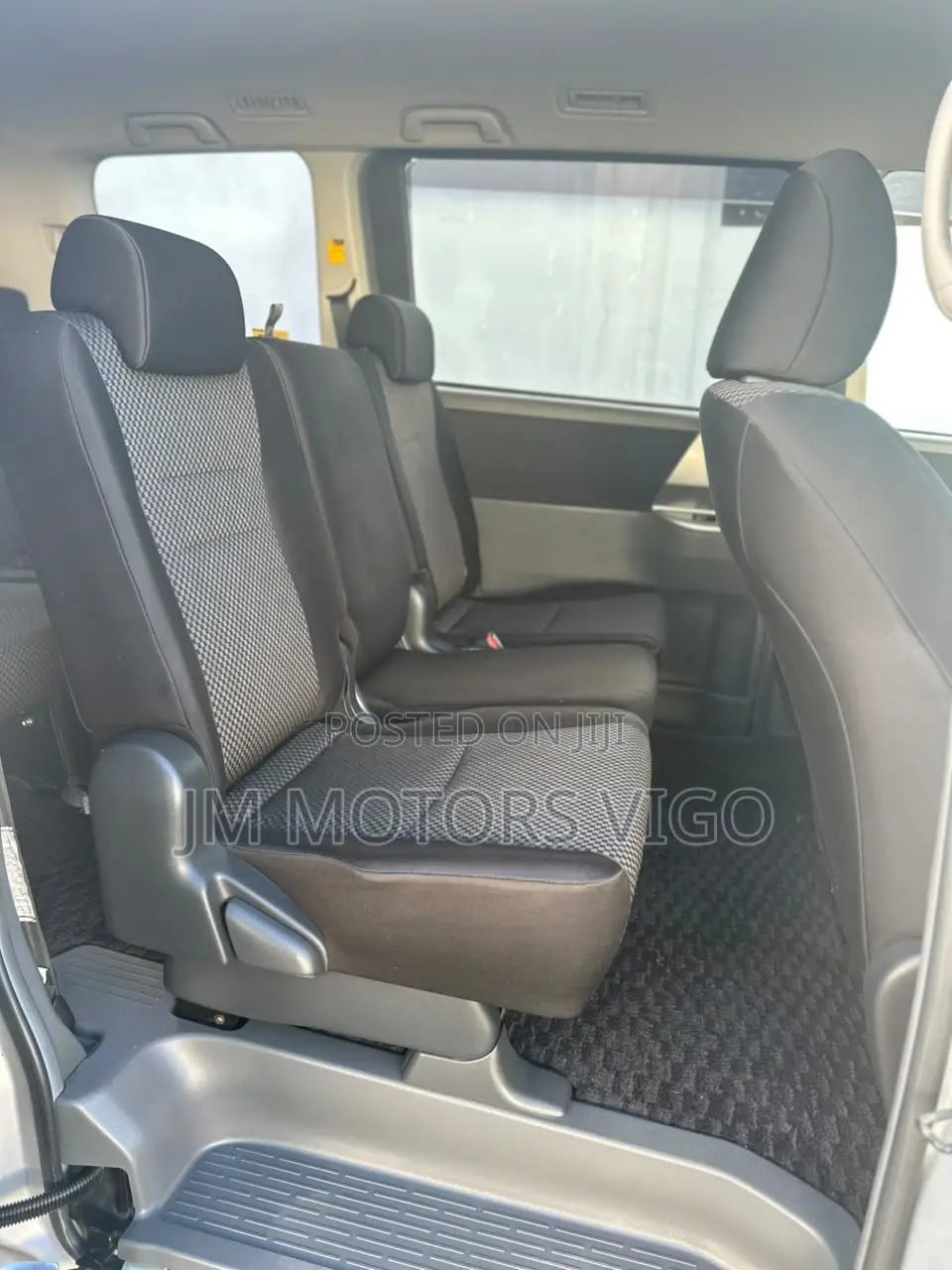 Toyota Noah 2008 Silver