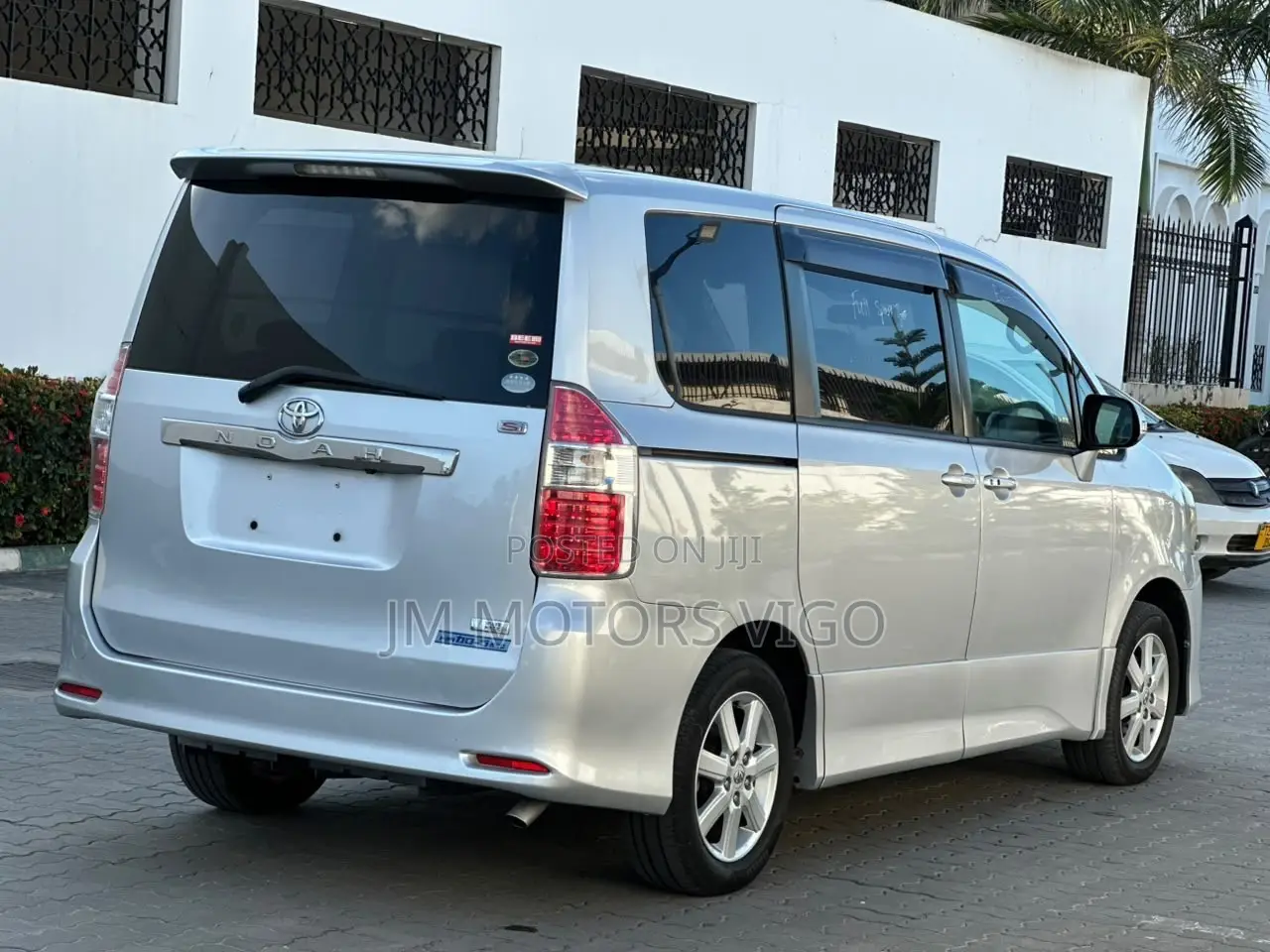 Toyota Noah 2008 Silver