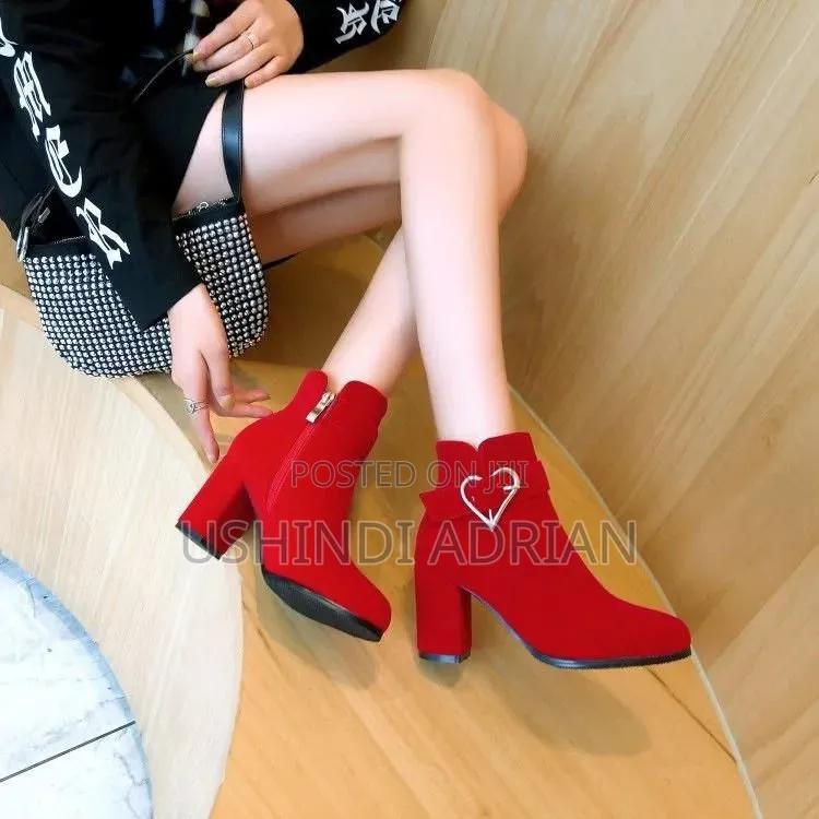 Premium Raba—signature Editionsize: 37 • 38 • 39 • 40 • 41 • 42