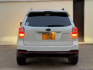 Subaru Forester 2016 White