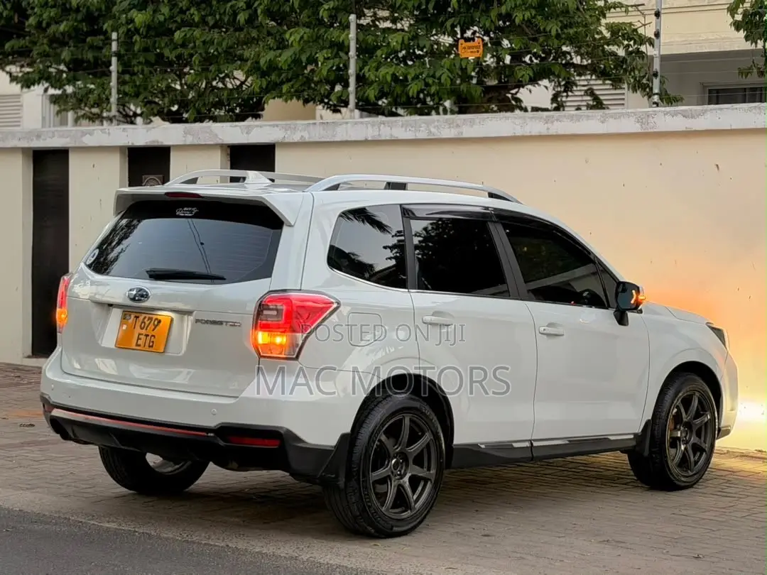 Subaru Forester 2016 White