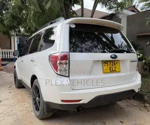 Subaru Forester 2009 Pearl