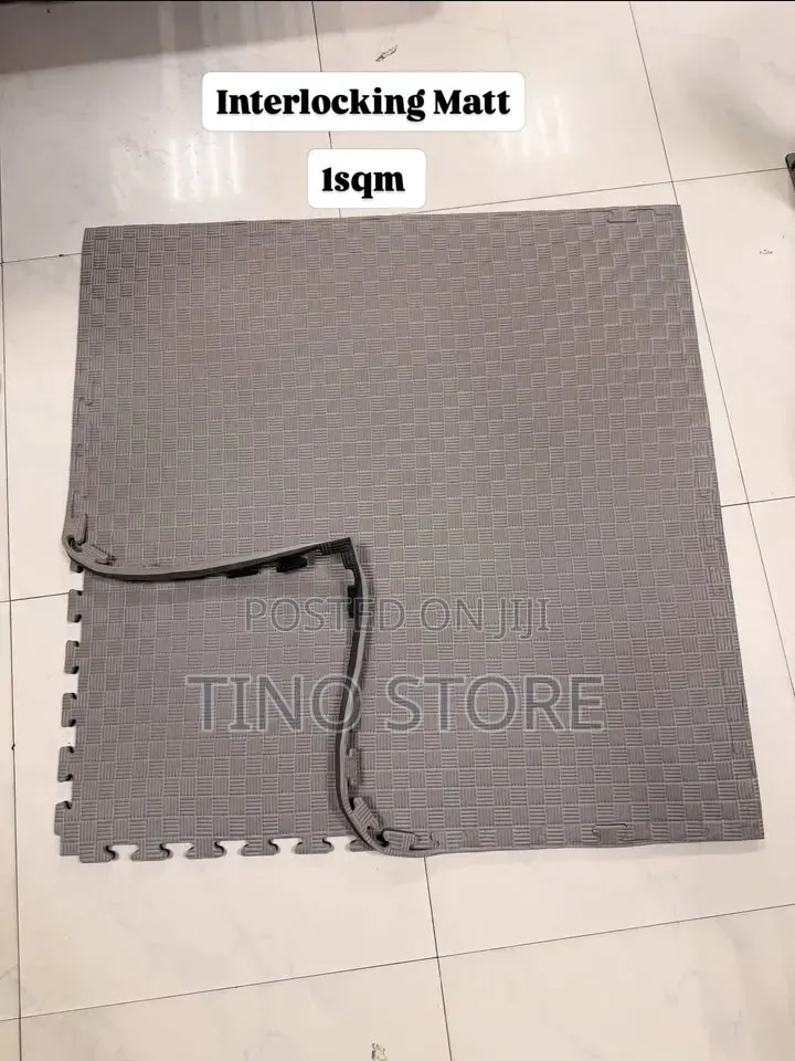 Interlocking Floor Matt 100x100