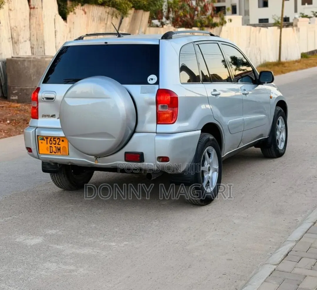 Toyota RAV4 Automatic 2000 Silver