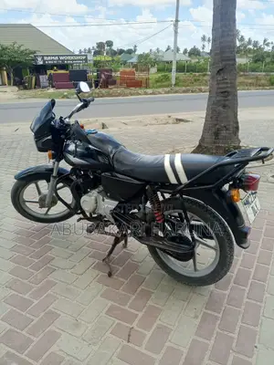 Bajaj Boxer 125 2022 Black