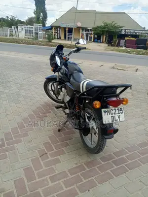 Bajaj Boxer 125 2022 Black