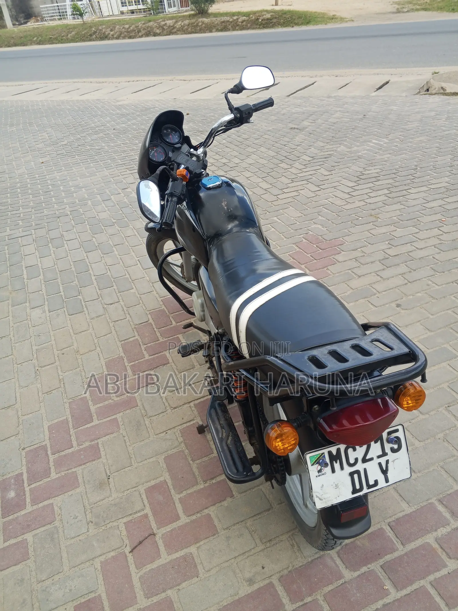Bajaj Boxer 125 2022 Black