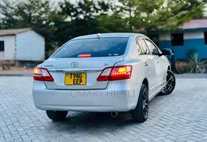 Toyota Premio 2010 Silver
