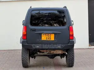 Suzuki Jimny 2000 Black