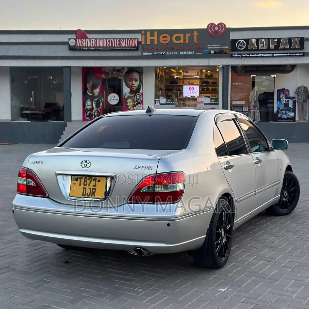 Toyota Brevis 2004 Silver