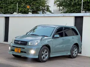 Toyota RAV4 2005 Green