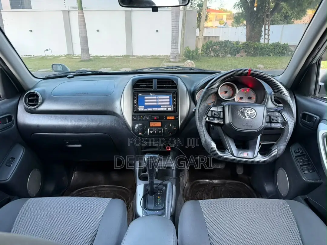 Toyota RAV4 2005 Green