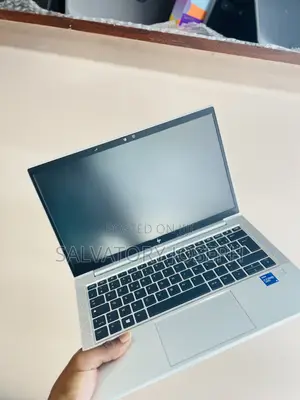 Laptop HP EliteBook 830 G8 8GB Intel Core i5 SSD 256GB