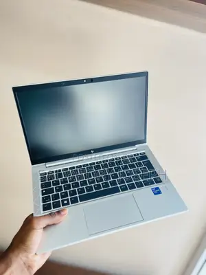 Laptop HP EliteBook 830 G8 8GB Intel Core i5 SSD 256GB
